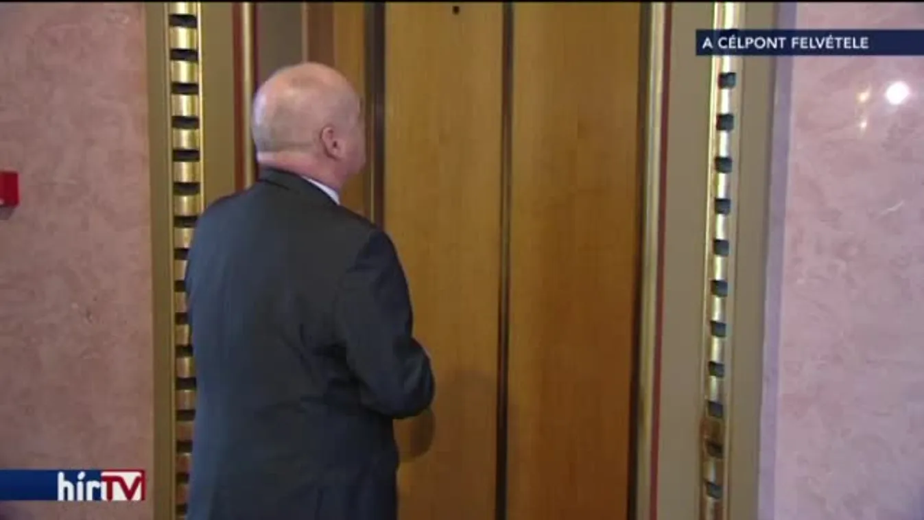 A Célpont rákérdezett: mit üzennek a politikusok az ünnepekre?