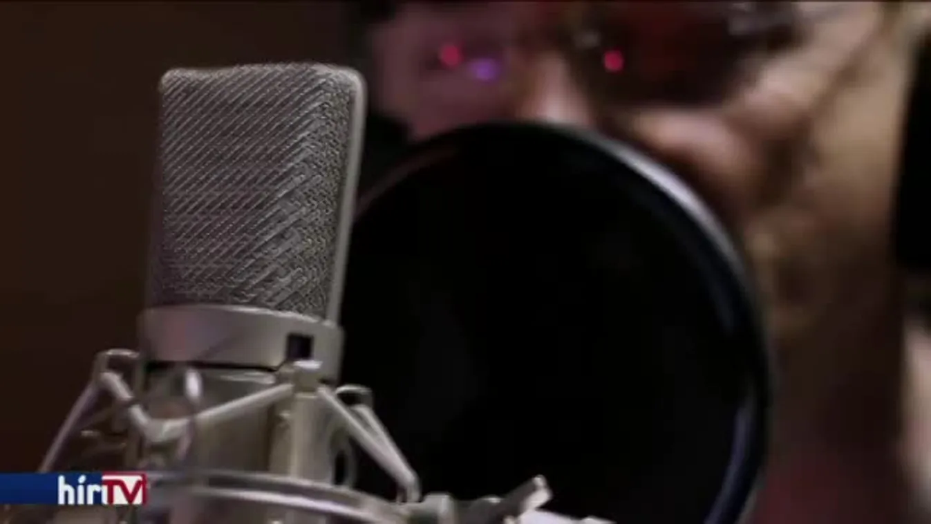 Reggeli járat – Új klipet készített Delhusa Gjon