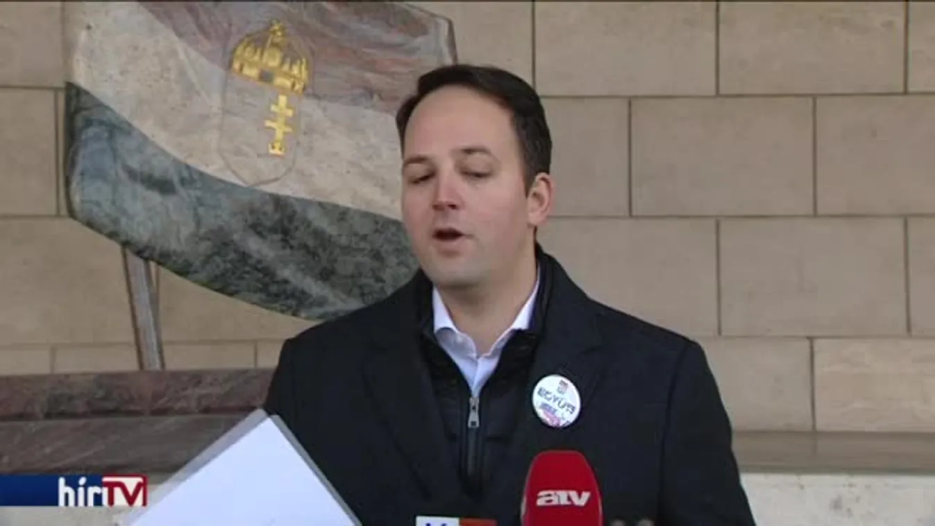 Együtt: Terjesszék ki a diákhitelrendszert az informatikai átképző kurzusokra!