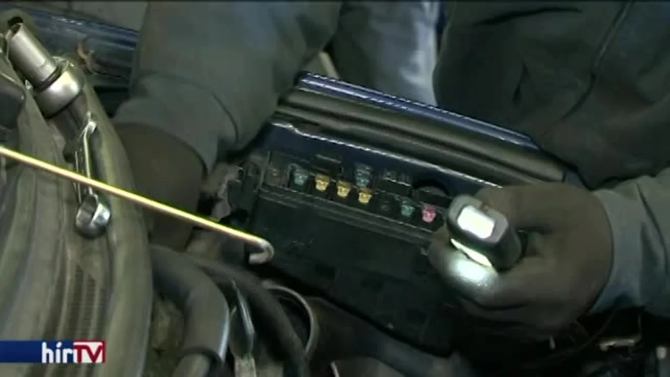 Az államtitkár elismerte: elbocsátásokkal járhat a béremelés