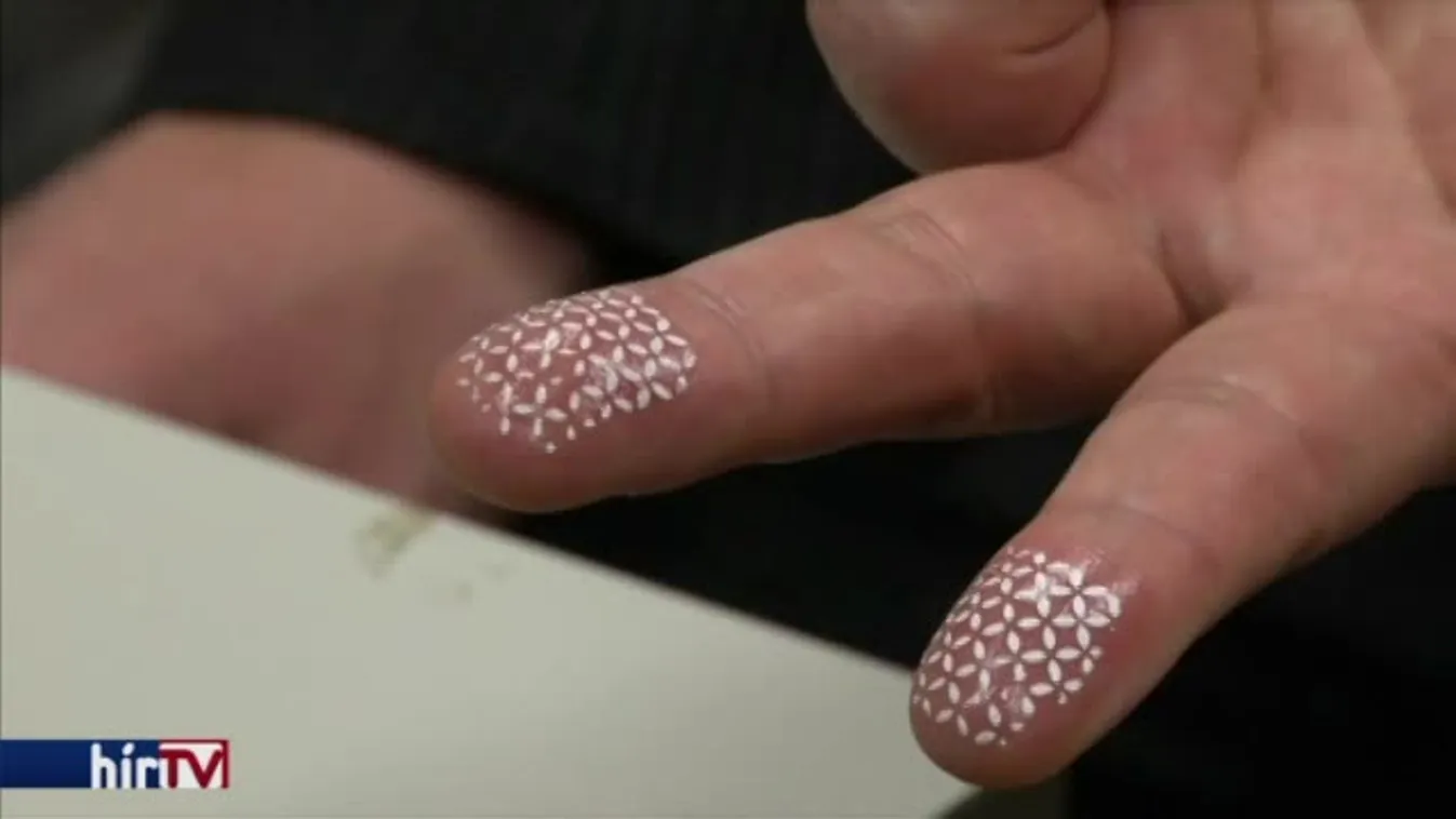 Felfedező - Tollasbál