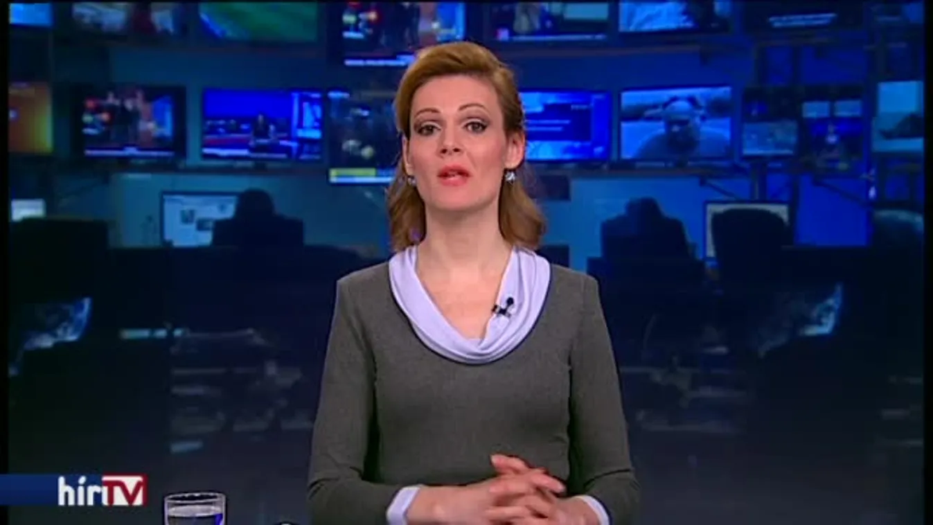 Betegsége után először lépett nyilvánosság elé a királynő