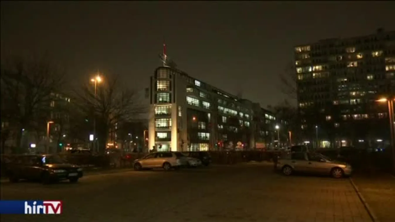 Schulzot indítják Merkel ellen