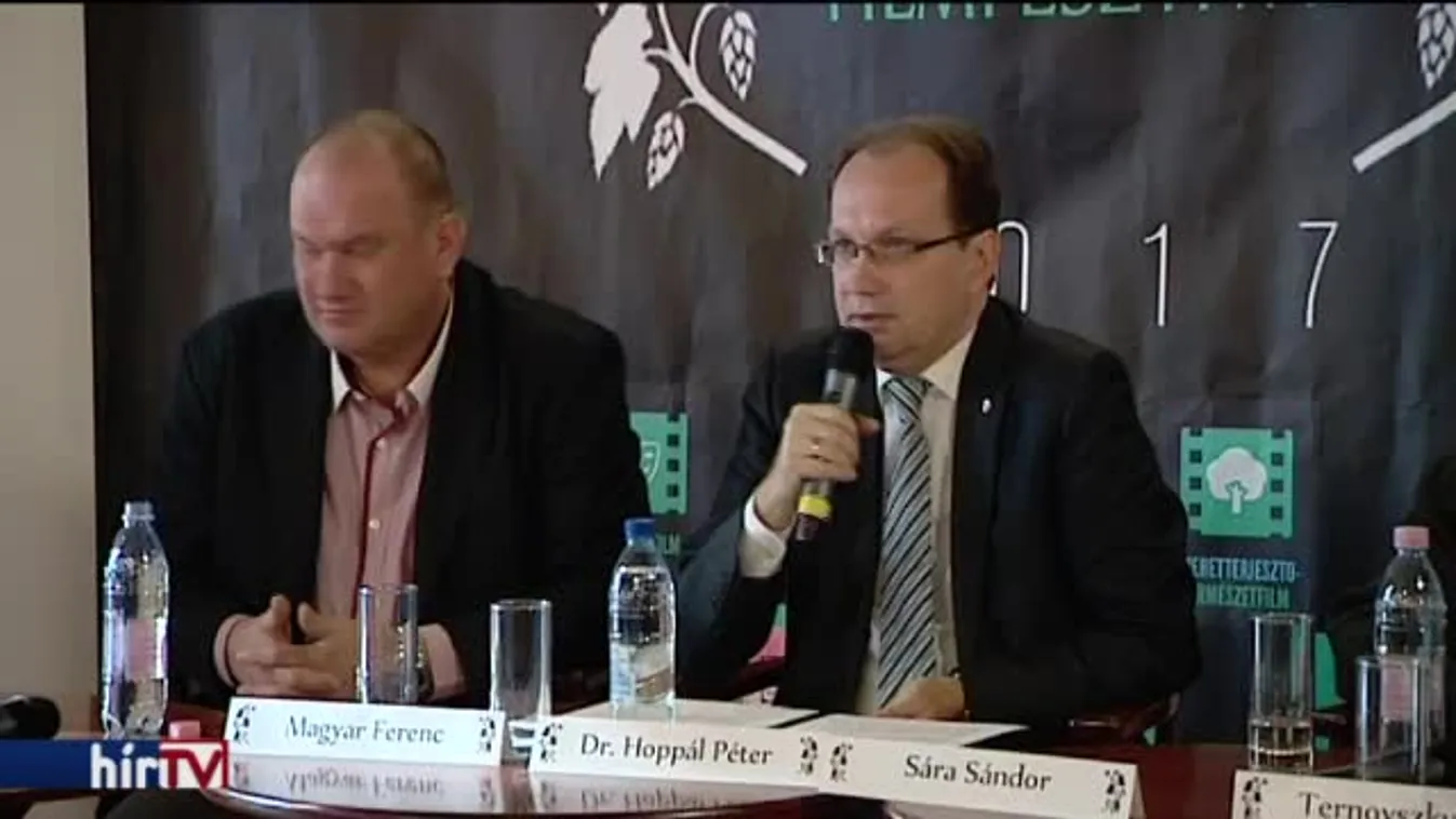 Hat kategóriában versenyezhetnek a filmek