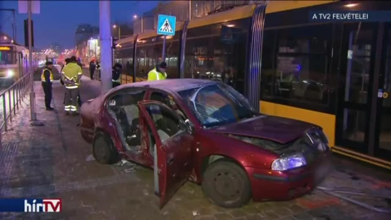 Elhunyt a villamossal ütköző autó sofőrje