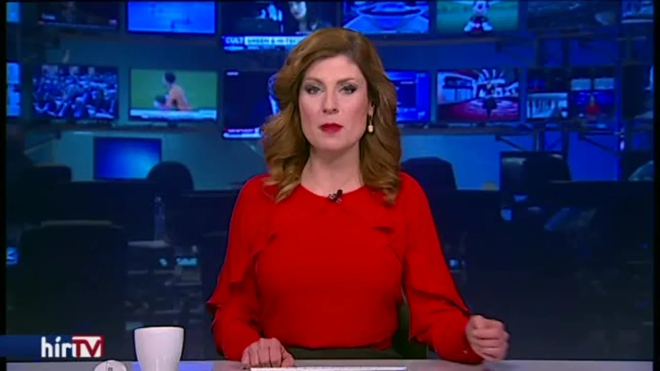 Csak felügyelet mellett mártózhattak meg a jeges vízben