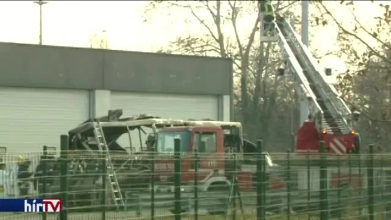 Hazahozták a buszbaleset negyedik súlyos sérültjét