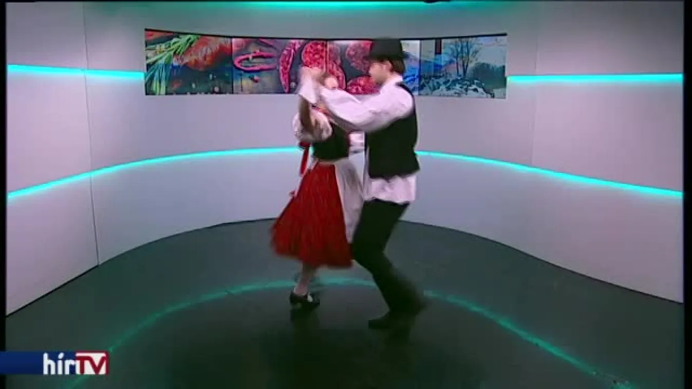 Reggel járat - Hosszan tekeredő kolbász és túlcsorduló pálinka