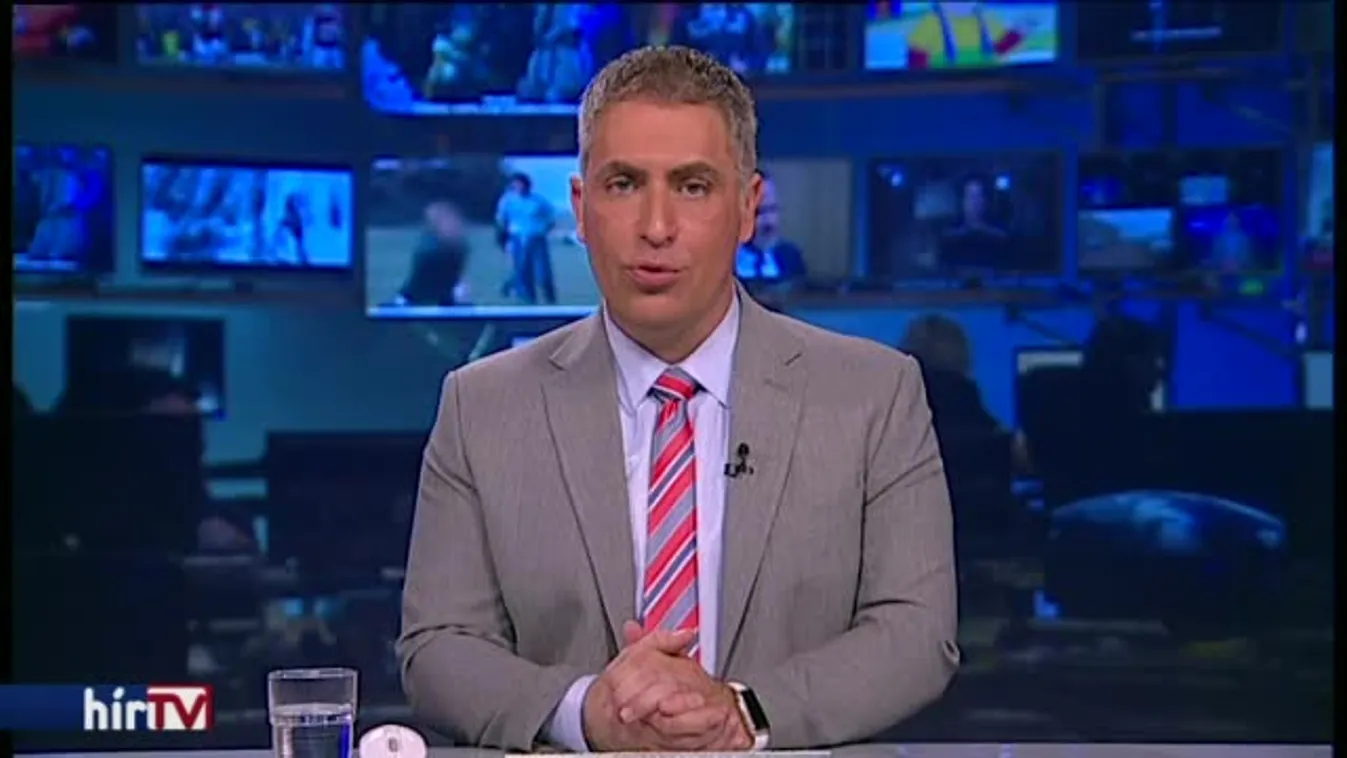 A lázadók beadták a derekuk