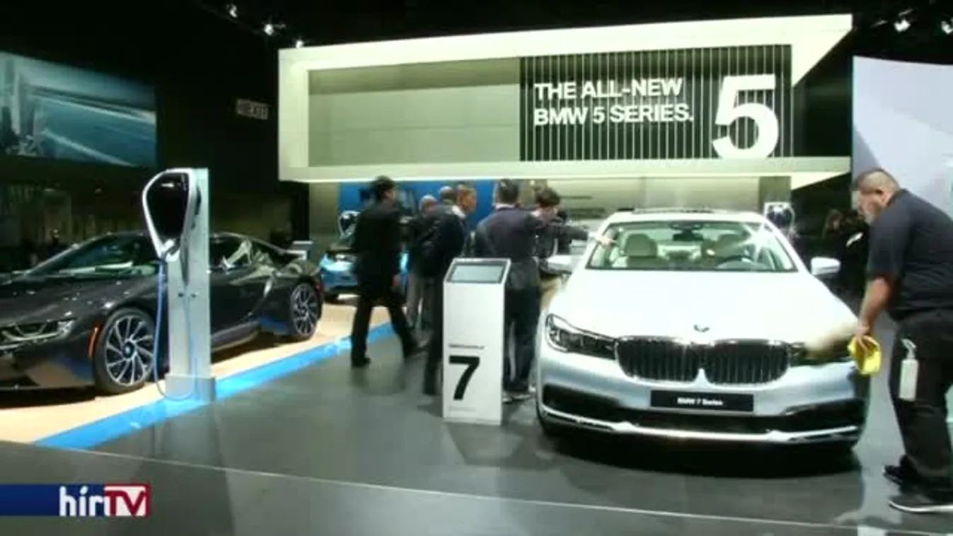 Hideg zuhanyként érte a német autóóriásokat Trump bejelentése