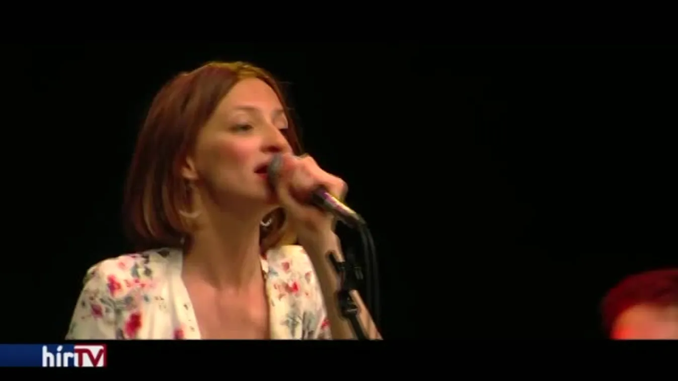 Reggeli járat – Gingalló a Budapesti Bábszínházban