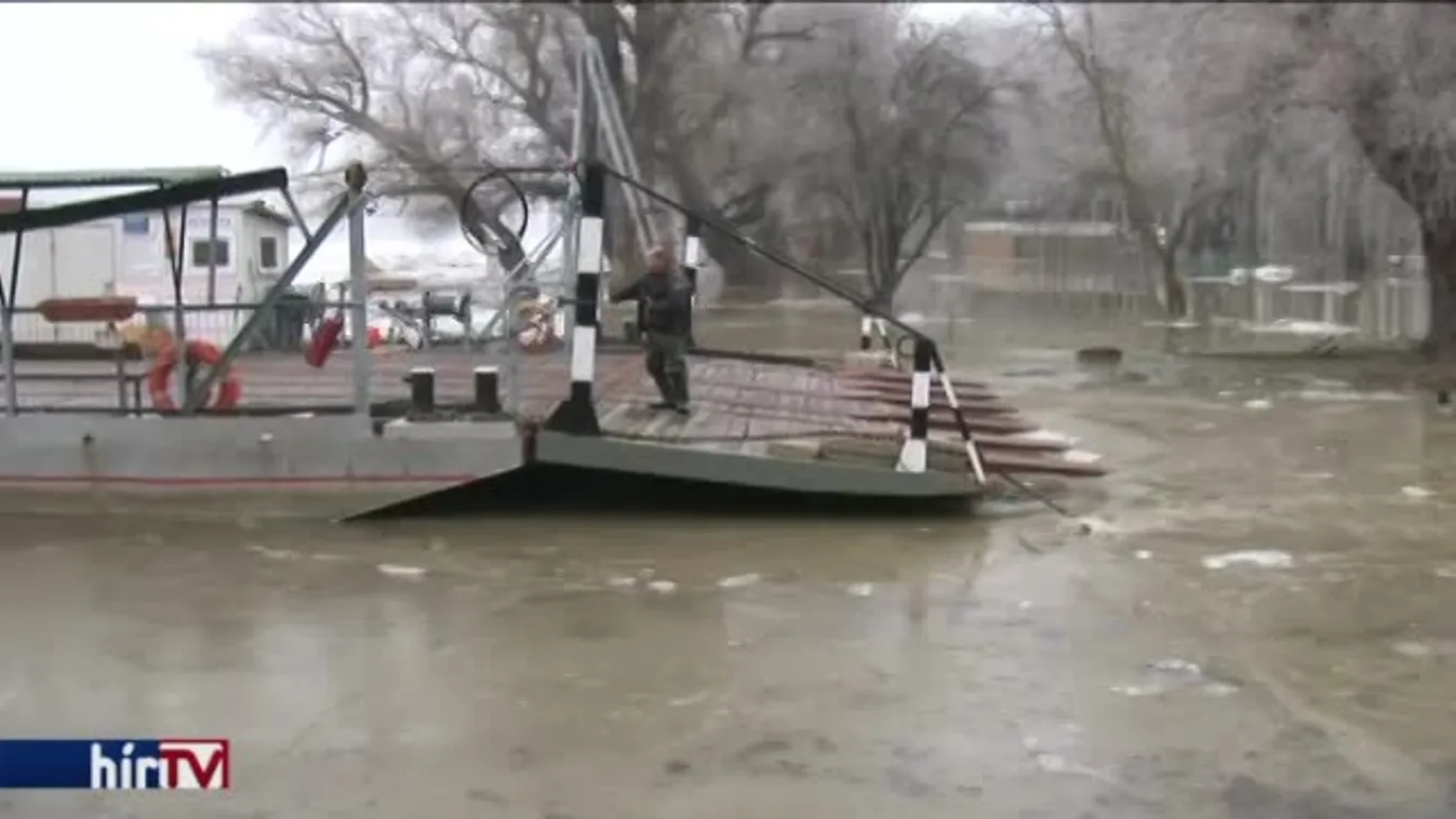 Elsodort egy embert a jégzajlás