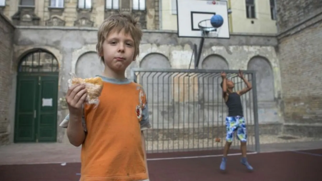 Sok rászoruló, kevés pénz – Reggeli járat