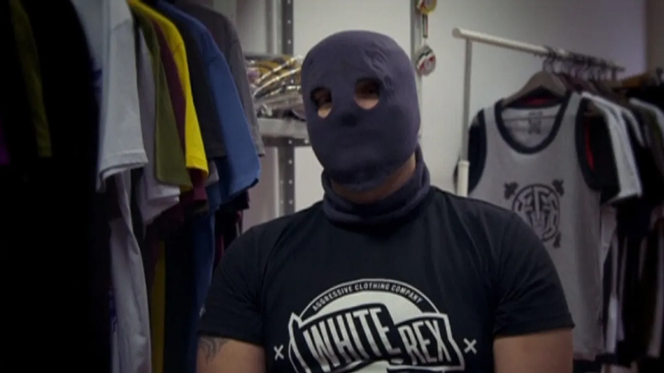 Seggszétrúgást ígér a külföldi szurkolóknak Denis