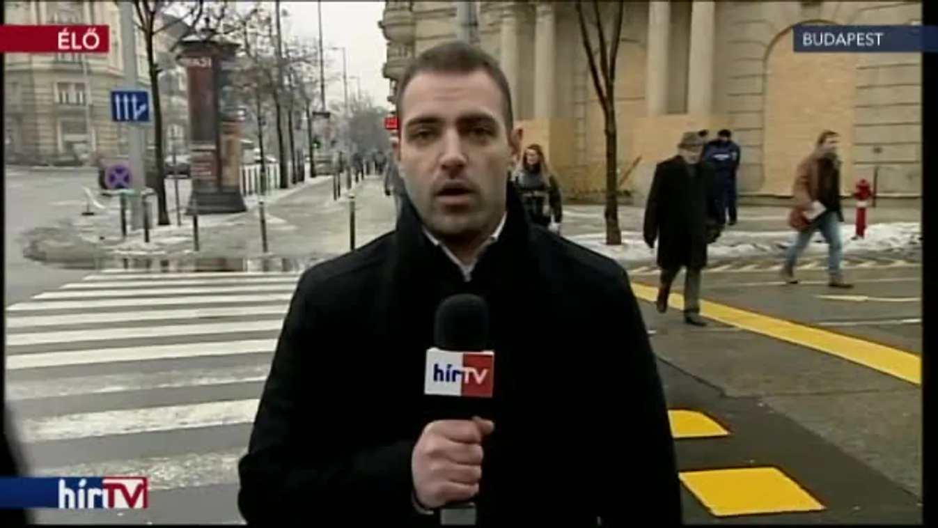 Úgy tűnik, nehéz lesz az Együttnek színpadot építenie – bejelentkezés 10 órakor