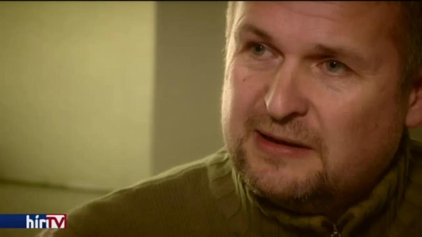 Panaszkönyv – Két szék között