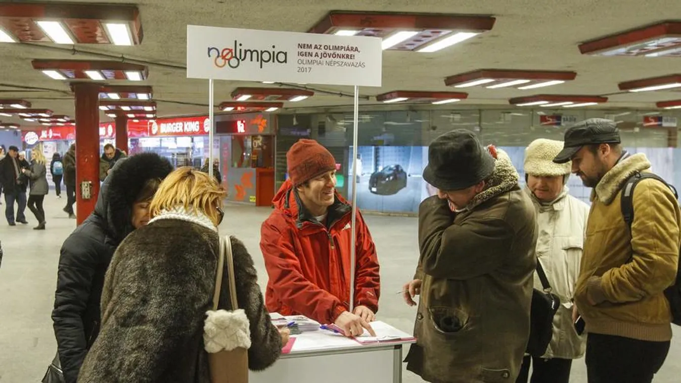 Felrúgták a Momentum standját a Nyugatinál