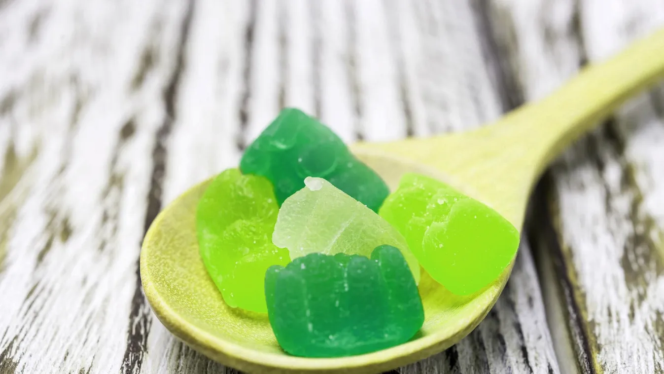 A szomszéd gumimacija mindig zöldebb