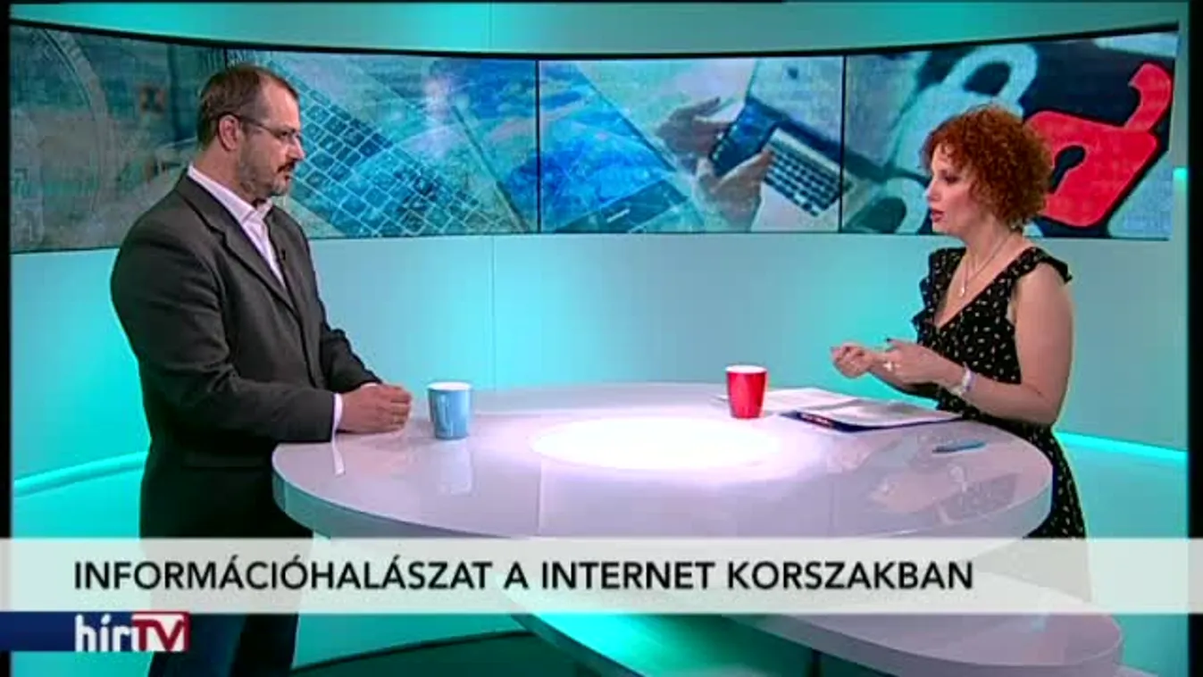 Reggeli járat - Hacker