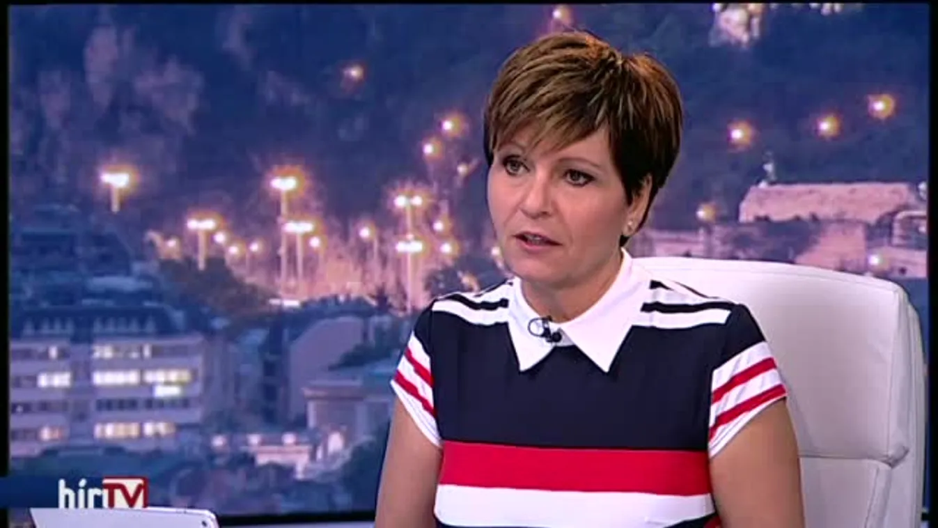 Egyenesen – Lecsúszóban