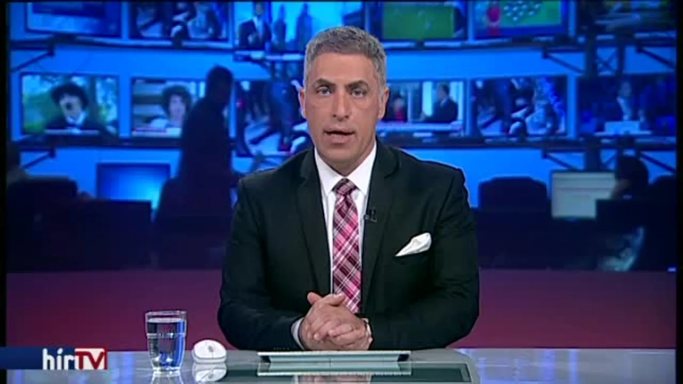 Megvádolták a volt dél-koreai elnököt