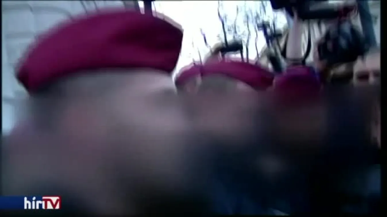 Népünnepéllyé alakult a tüntetés, hajnalra lett vége