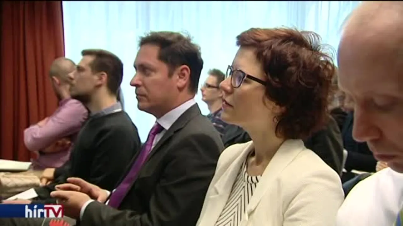 Kormányzati szintén védekeznek az orosz álhírek ellen