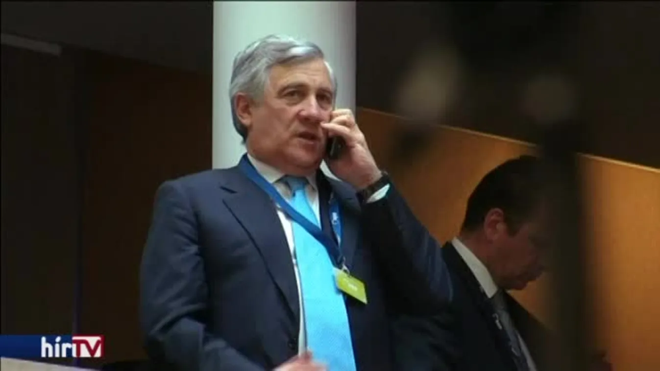 „Orbánnál a labda, és el kell gondolkoznia”