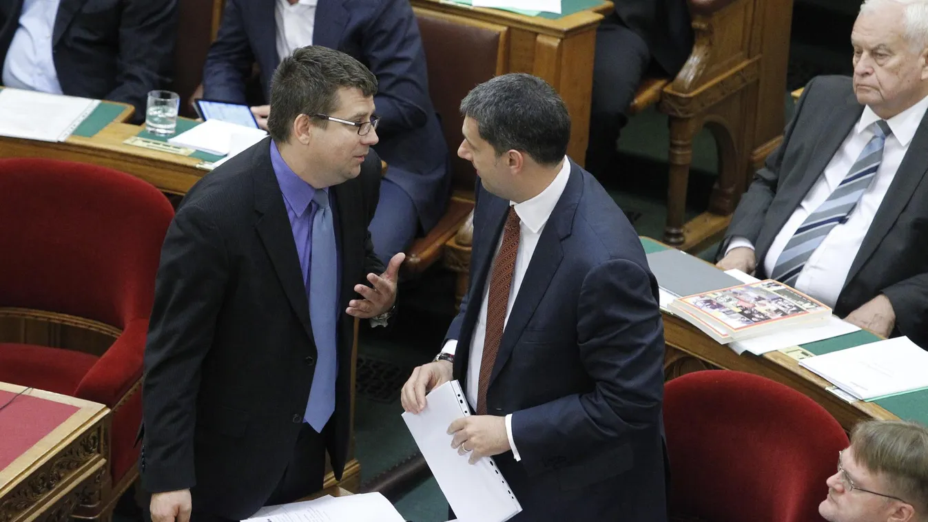 Tram-train: Seszták és Lázár érdekellentéte áll a háttérben?