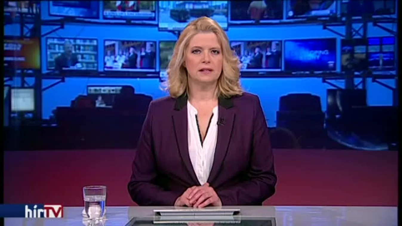 Saját szobrát öntötte le, így állt ki a tüntetők mellett