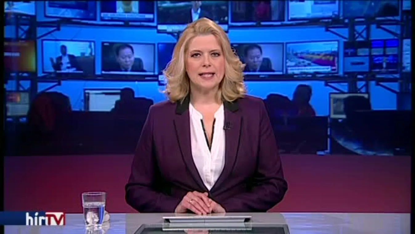 Ismét több száz migránst mentettek meg