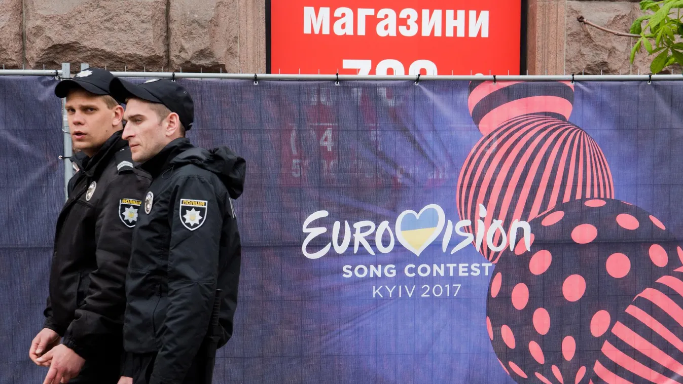 Pillantás a kulisszák mögé