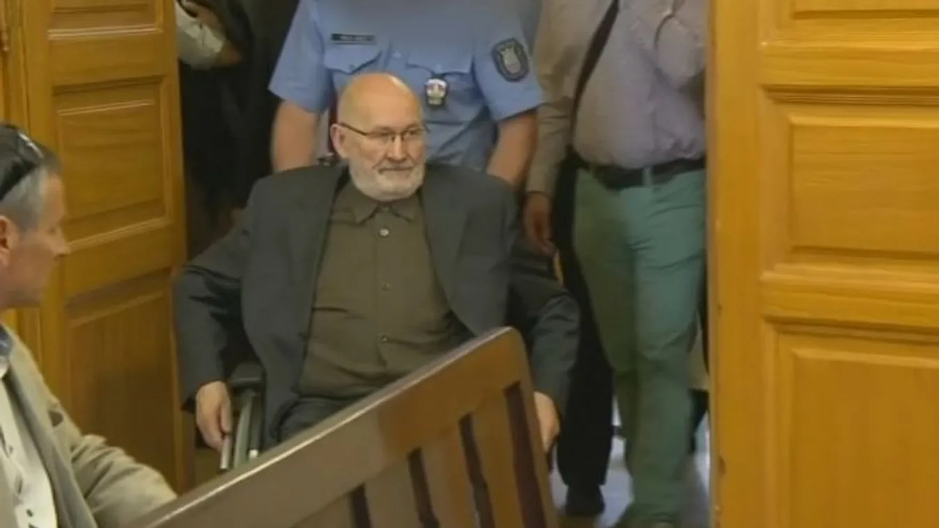 Átadjuk a holokauszttagadó németet