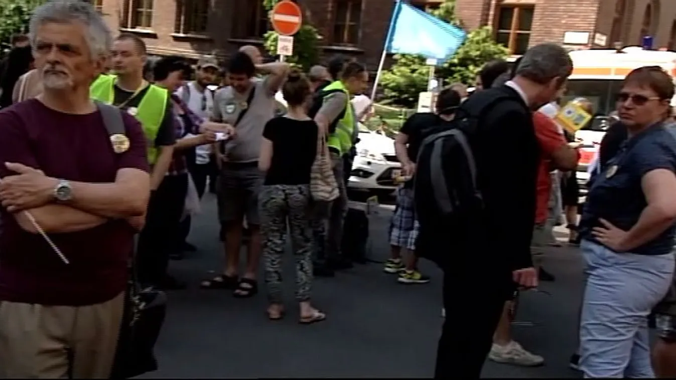 Mentők – Newsroom