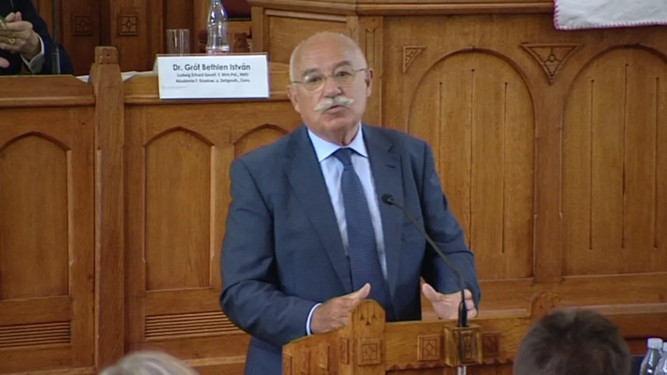 Martonyi: Veszélyesebb hely lett a világ