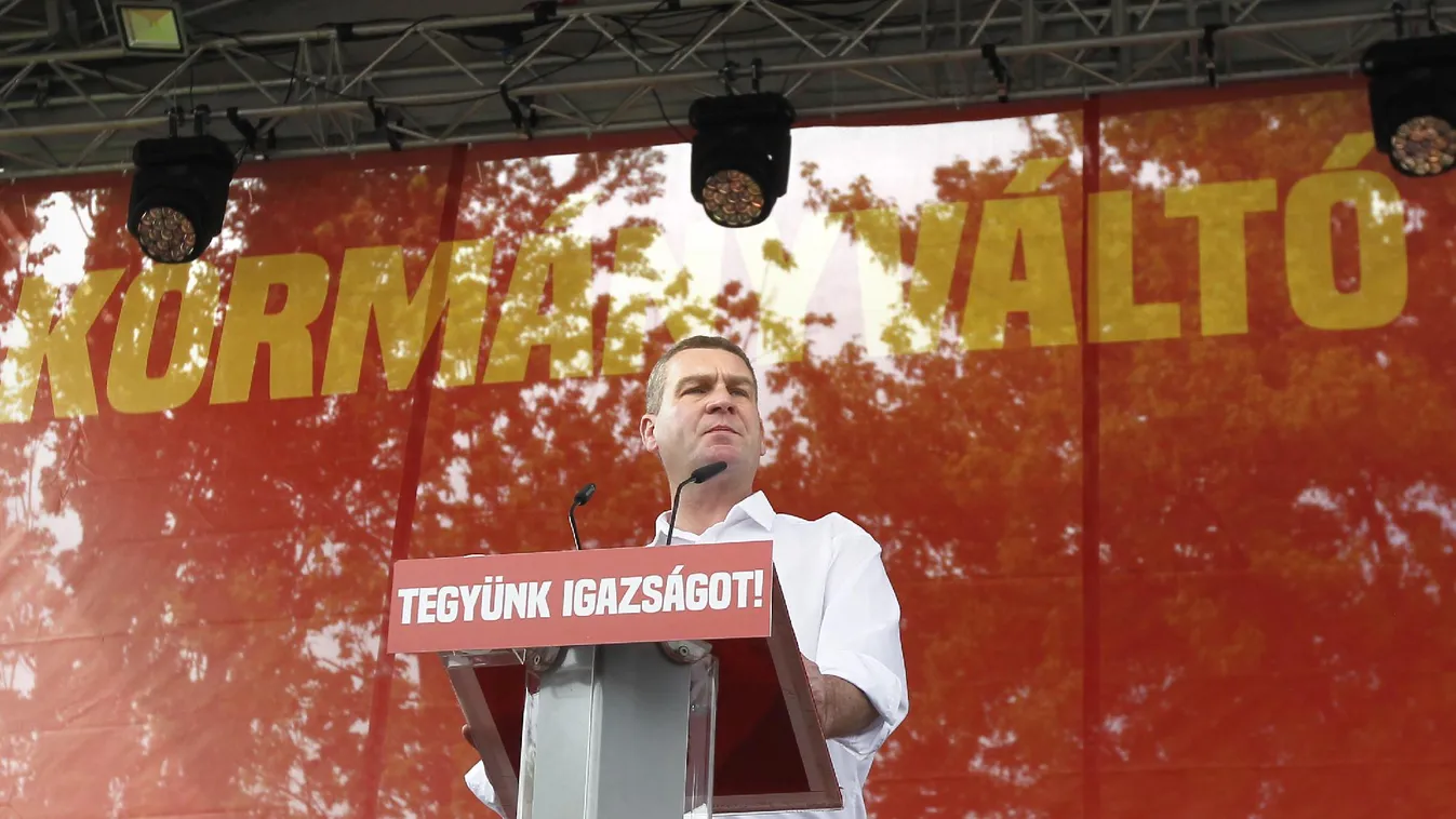 Fizessen már valaki!