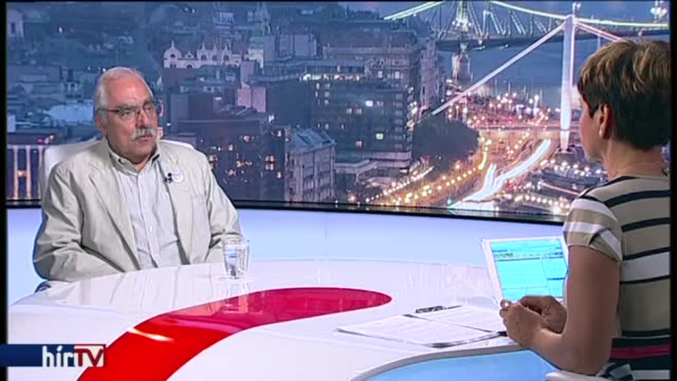 Egyenesen - Saját lábon