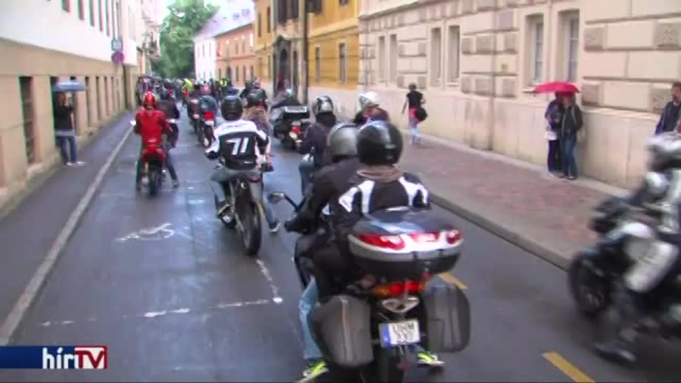 Pécsi szezonnyitó gurulás és motoros nap