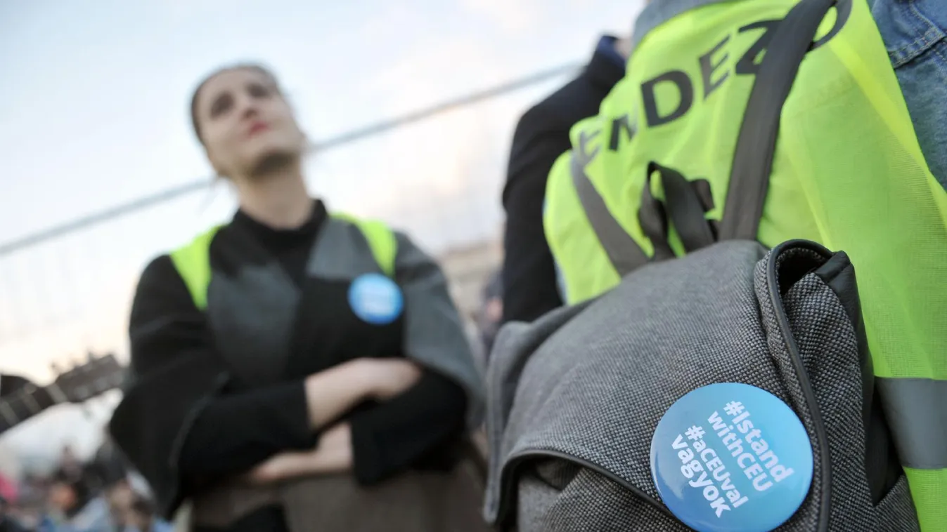 Viszkető tenyereink