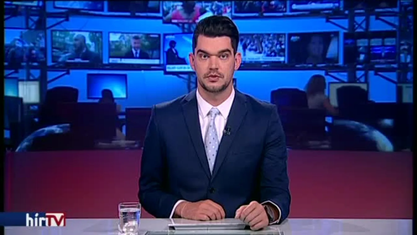 Rendőrök előtt próbálták bemocskolni a Hír TV stábját