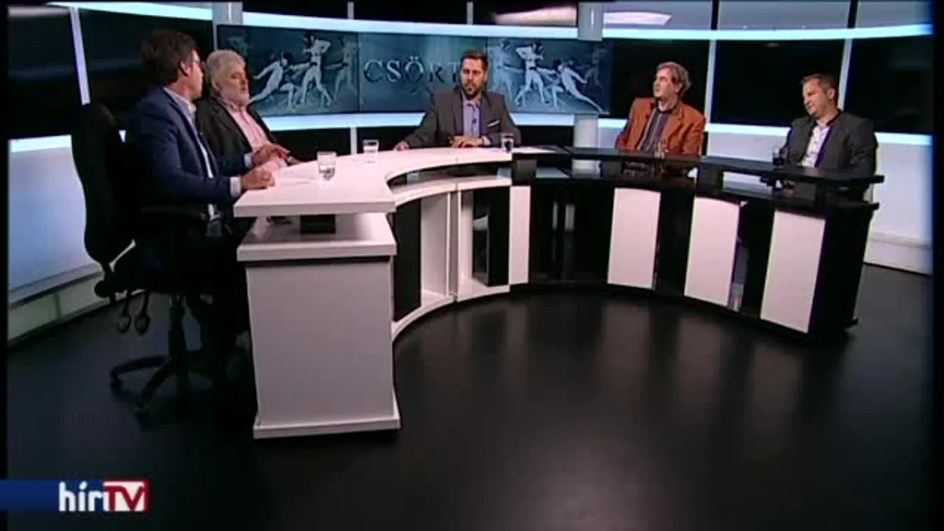 Bayer Zsolt és civilek találkoztak végre