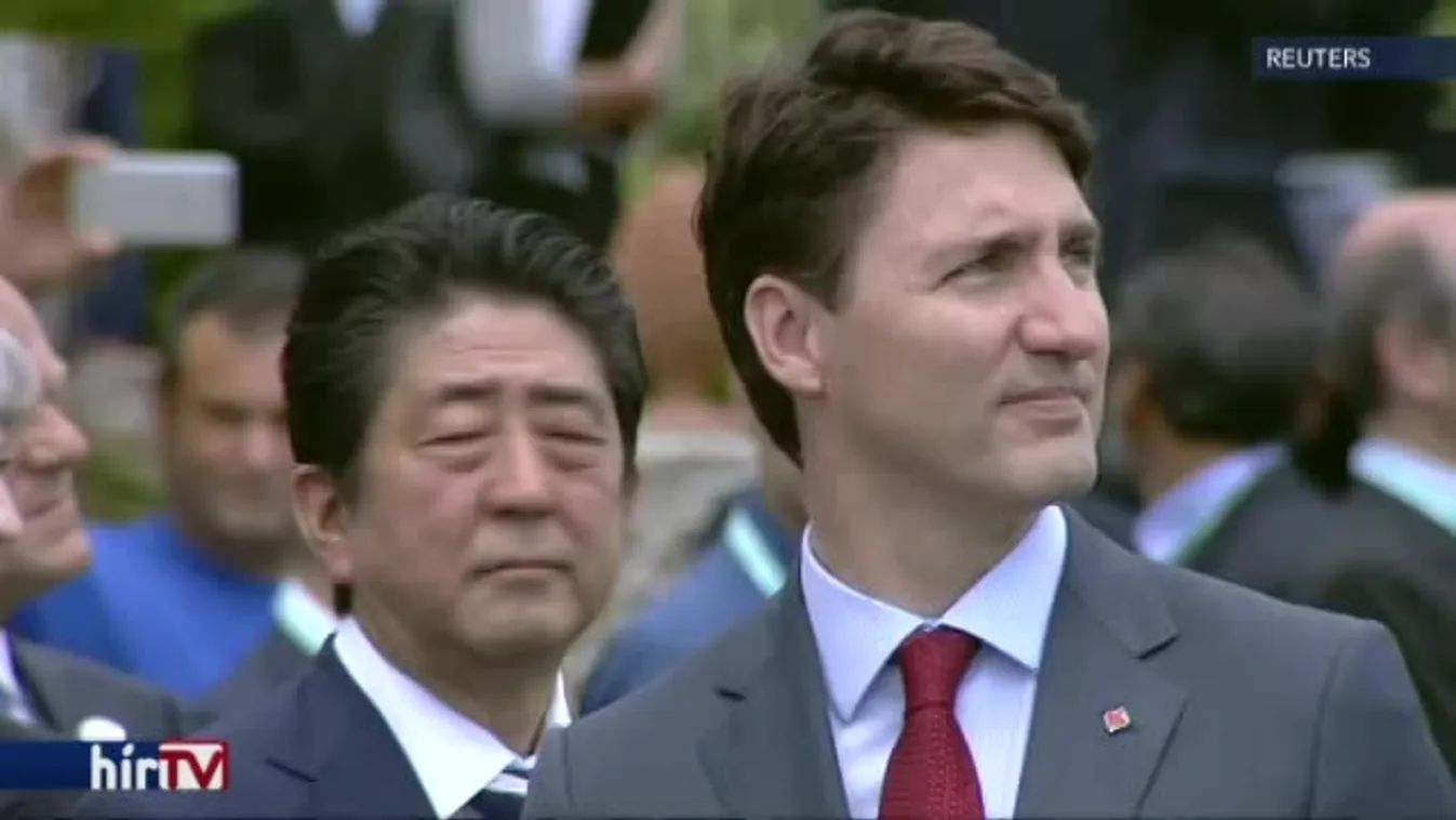 Trump miatt kényszerült nyelvészkedni Junker