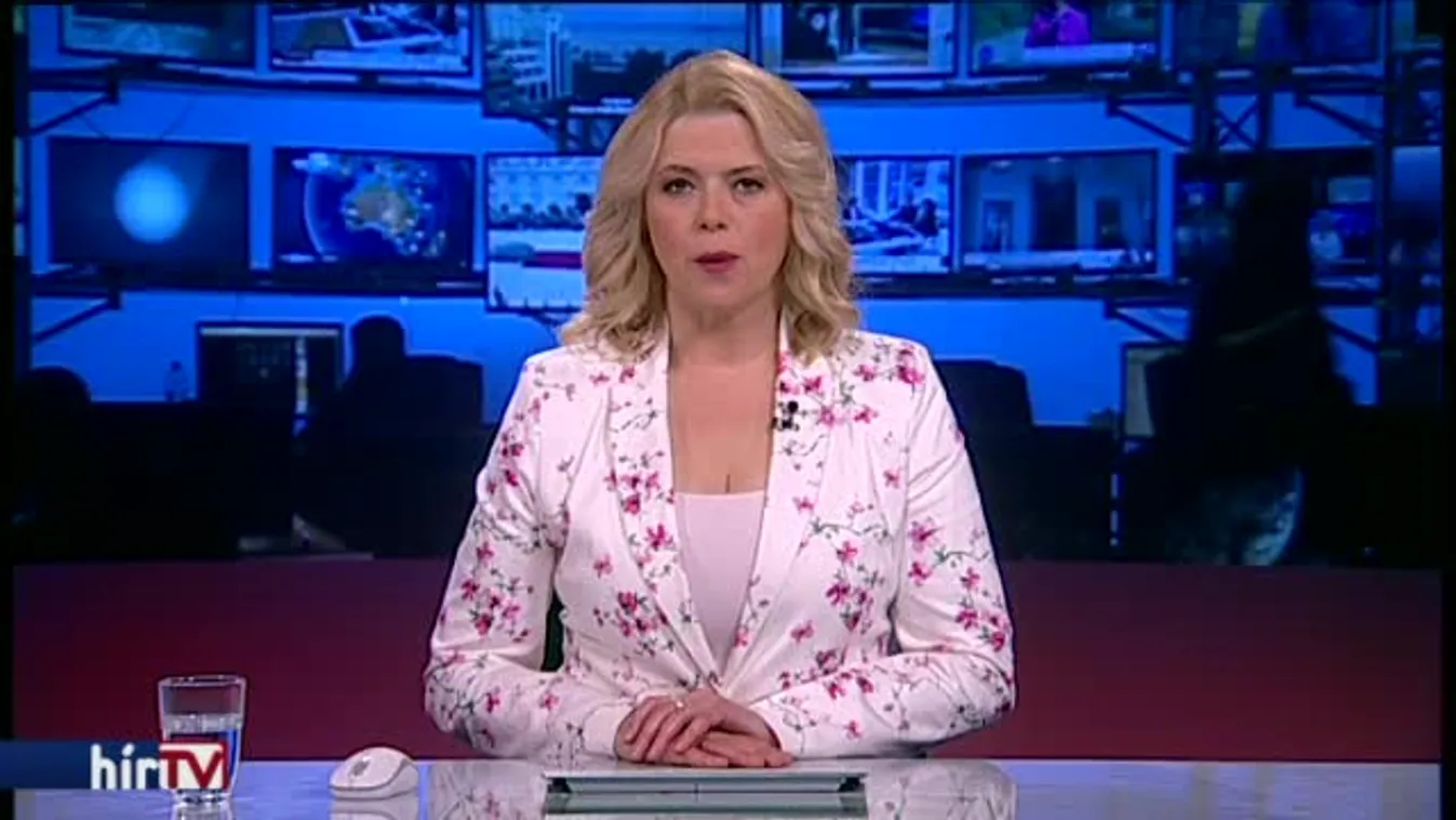 Motorosok vették be a várost