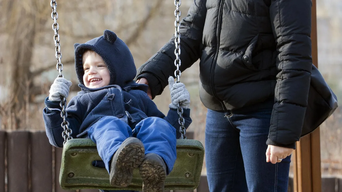 Saját öröm, nemzeti cél