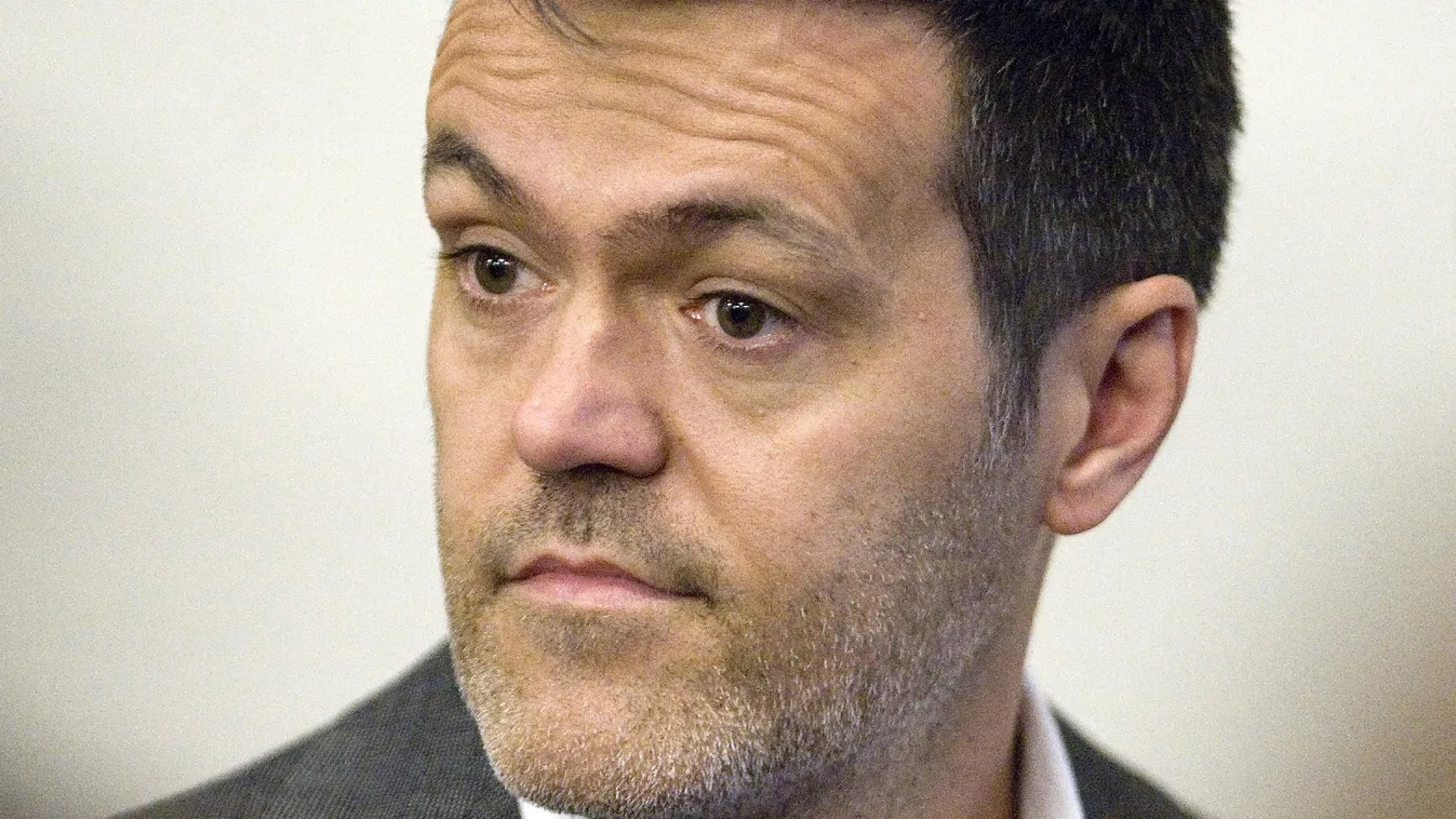 Gyanús licit: 2,2 milliárdos hitelt kaptak Habony ismerősei