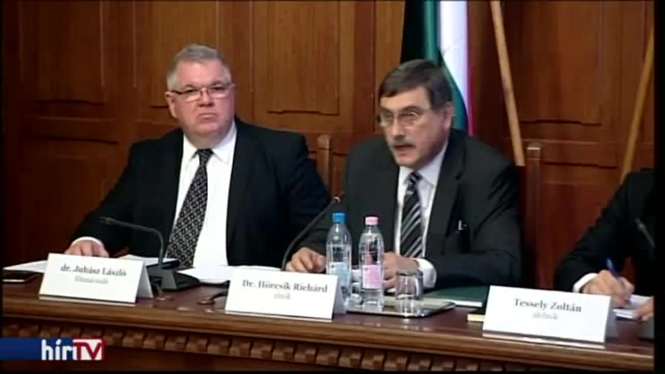 Navracsics bízik a CEU maradásában