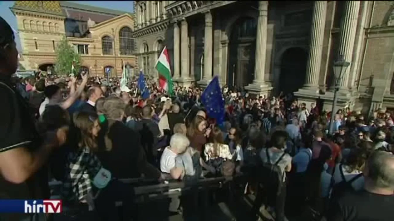 Este kormányellenes tüntetés lesz Budapesten