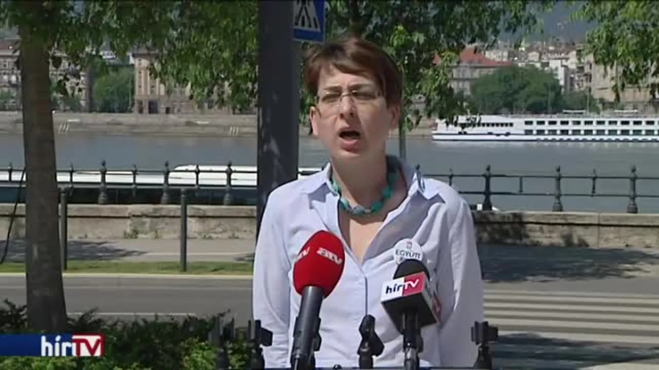 Együtt: A kormány ne Erzsébet-utalványokban folyósítsa a nyugdíj-prémiumot!