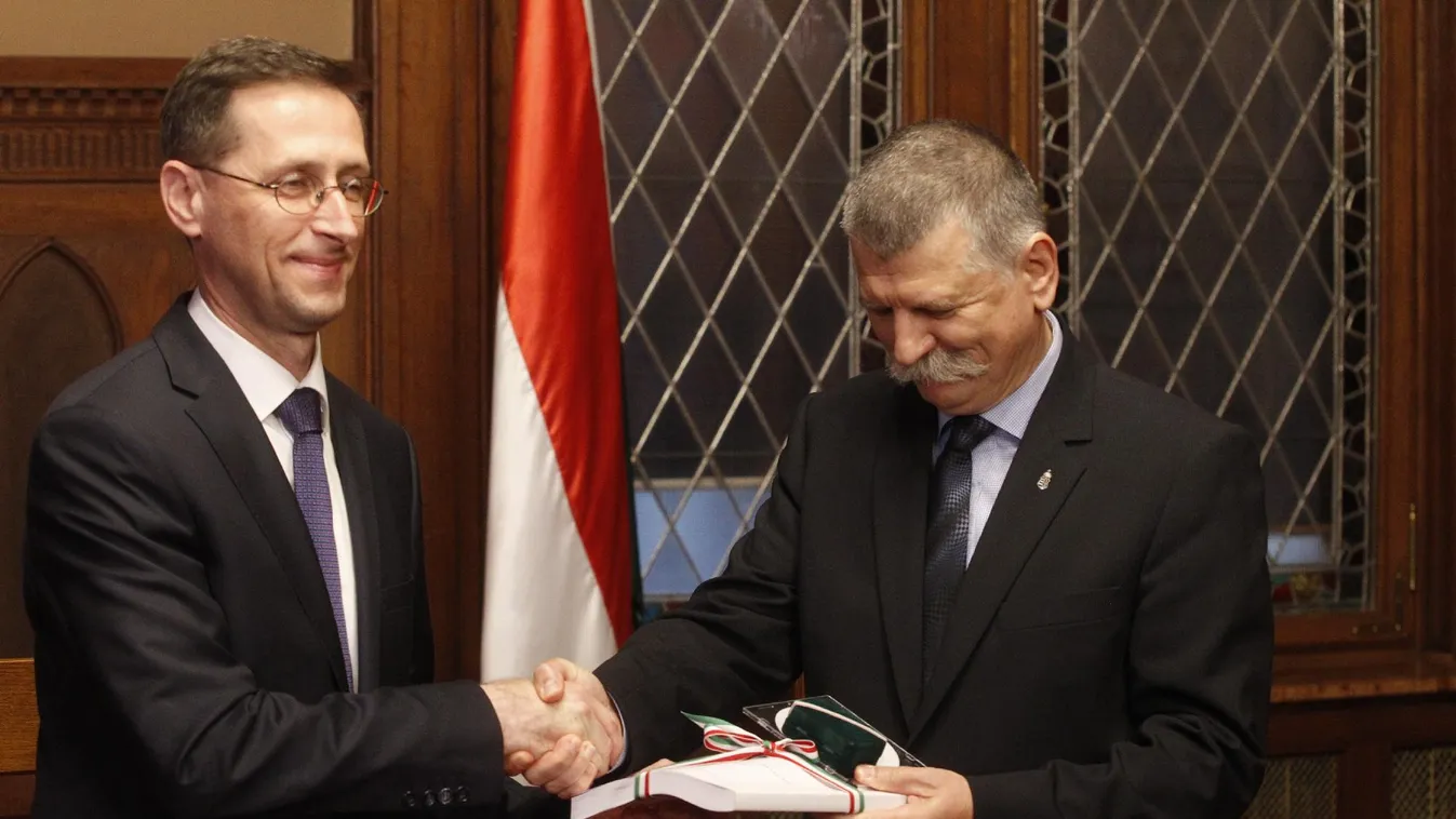 Pénzszórással készül a kormány a választásra