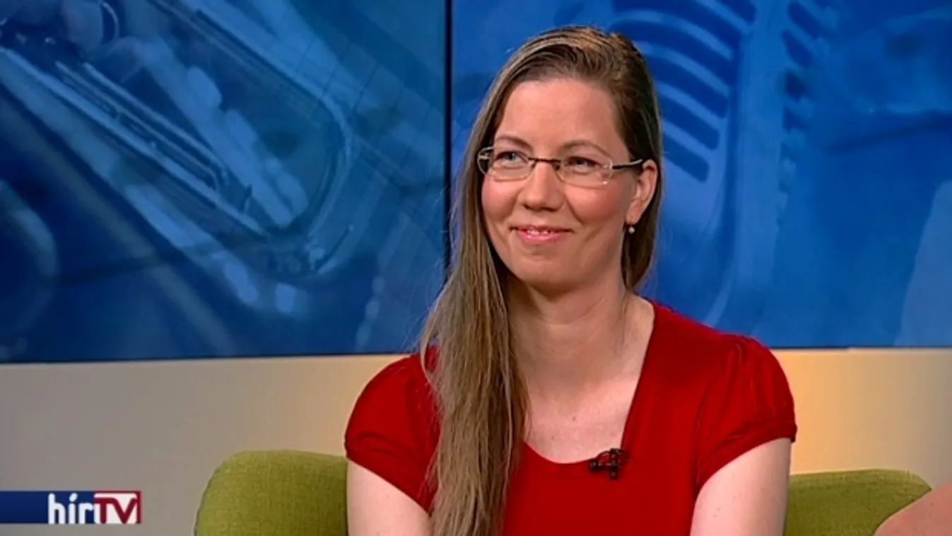 Zene, pezsgő, élmény